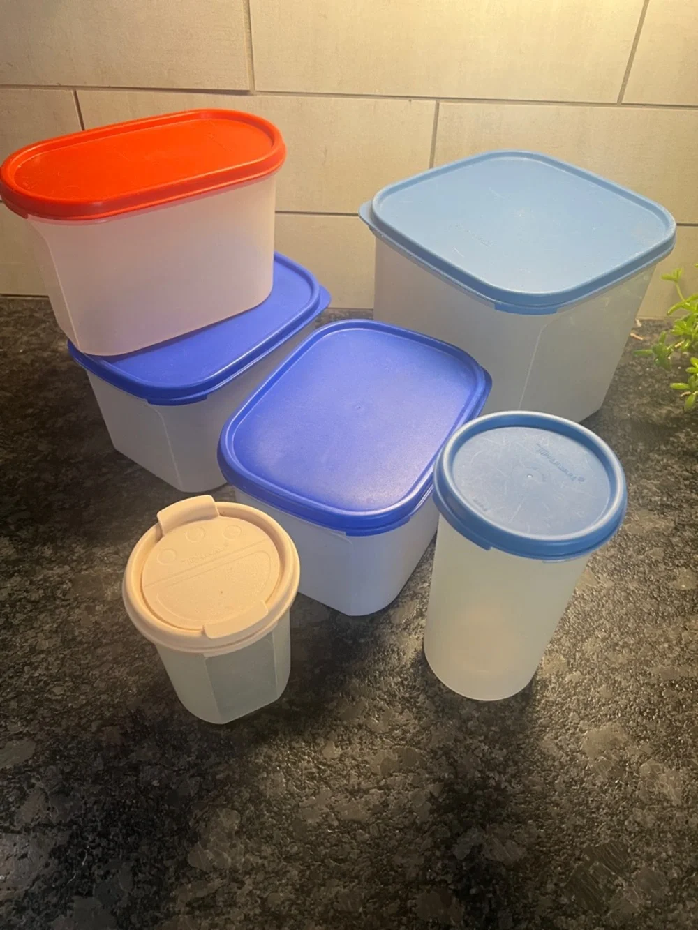 Set of 6 Tupperware Modular Mates Storage Containers. Mixed sizes and colors